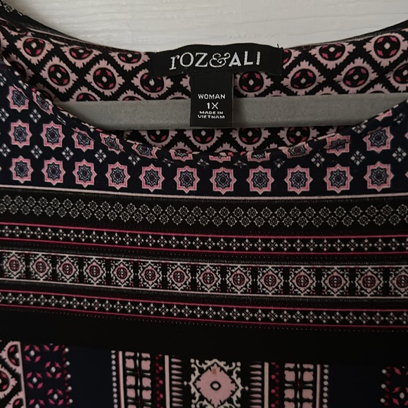 Roz & Ali (Dress Barn) irresistibly gorgeous print! Slimming your silhouette! - Picture 4 of 7